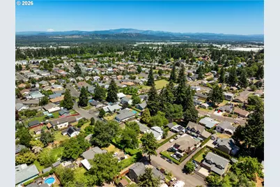 1810 NE 155th Ave, Portland, OR 97230 - Photo 6