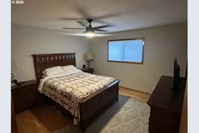 1324 Pacific Ave, Forest Grove, OR 97116 - Photo 8