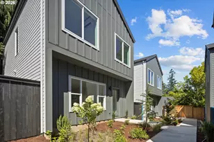 3823 SW Pomona St, Portland, OR 97219 - Photo 1