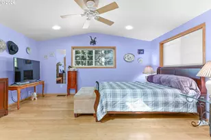 2247 Oregon Ct, Woodburn, OR 97071 - Photo 8
