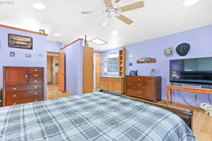 2247 Oregon Ct, Woodburn, OR 97071 - Photo 10