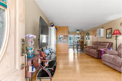 2247 Oregon Ct, Woodburn, OR 97071 - Photo 16