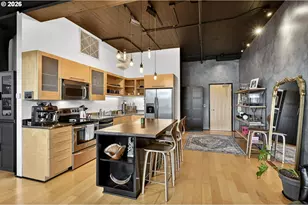 1400 NW Irving St, Portland, OR 97209 - Photo 16