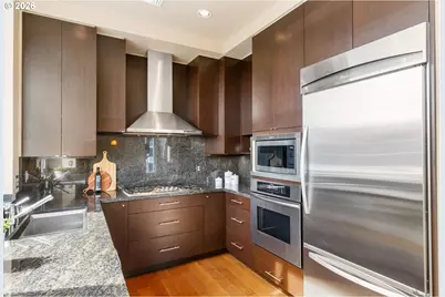 1930 S River Dr #1003, Portland, OR 97201 - Photo 18