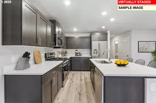 736 Merriott Ln, Woodburn, OR 97071 - Photo 2