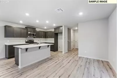 736 Merriott Lane, Woodburn, OR 97071 - Photo 6