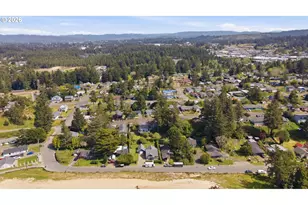 549 N Marple St, Coos Bay, OR 97420 - Photo 42