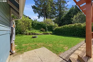 549 N Marple St, Coos Bay, OR 97420 - Photo 38
