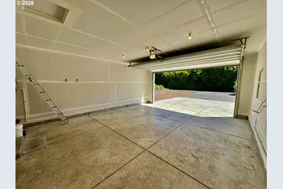 320 Oak St, Florence, OR 97439 - Photo 28