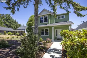 320 Oak St, Florence, OR 97439 - Photo 2