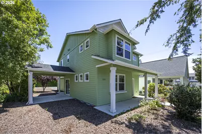 320 Oak St, Florence, OR 97439 - Photo 36