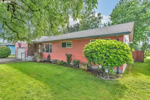994 33rd Ave, Longview, WA 98632 - Photo 2