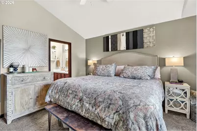 810 E 9th St #D13, Newberg, OR 97132 - Photo 32