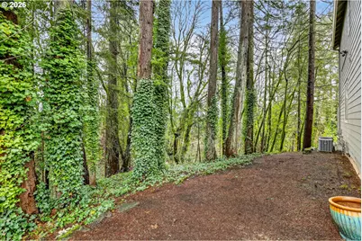 810 E 9th St #D13, Newberg, OR 97132 - Photo 40