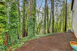 810 E Ninth St, Newberg, OR 97132 - Photo 40