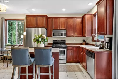 810 E 9th St #D13, Newberg, OR 97132 - Photo 16