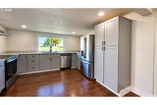8196 65th Ave, Salem, OR 97305 - Photo 6