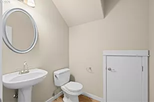 6148 NE Whitewood Dr, Hillsboro, OR 97124 - Photo 10