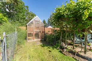 5276 NE 73rd Ave., Portland, OR 97218 - Photo 32