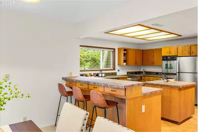 48 Eagle Crest Dr #3E, Lake Oswego, OR 97035 - Photo 12