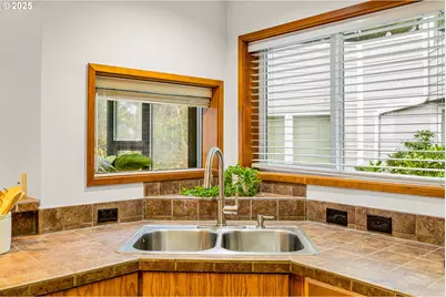 48 Eagle Crest Dr #3E, Lake Oswego, OR 97035 - Photo 16