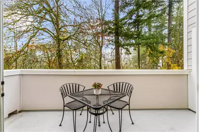 48 Eagle Crest Dr #3E, Lake Oswego, OR 97035 - Photo 8