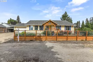 709 S Park St, Carlton, OR 97111 - Photo 4