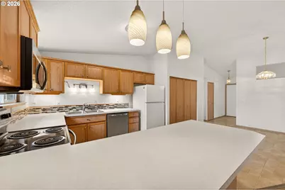 709 S Park St, Carlton, OR 97111 - Photo 20