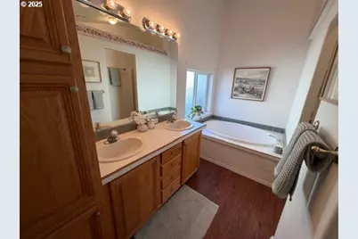 4055 Royal Ave #133, Eugene, OR 97402 - Photo 8