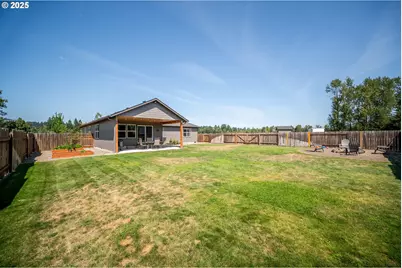 195 Bay Point Dr, Castle Rock, WA 98611 - Photo 28