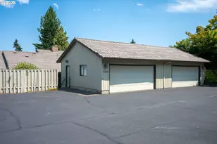 6296 Preakness Dr, West Linn, OR 97068 - Photo 2
