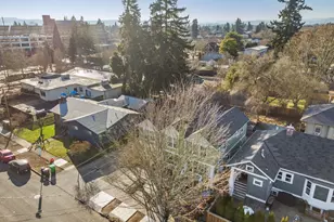 121 SE 8th Ave, Hillsboro, OR 97123 - Photo 30