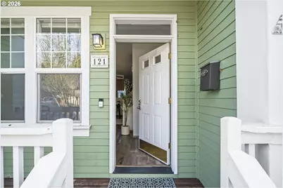 121 SE 8th Ave, Hillsboro, OR 97123 - Photo 4