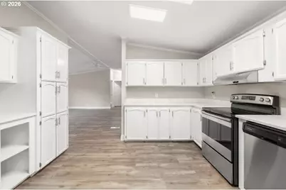 16000 SE Powell Blvd #48, Portland, OR 97236 - Photo 8