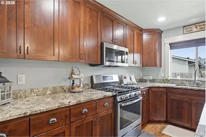 38599 SW Filbert St, Scio, OR 97374 - Photo 14