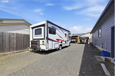38599 SW Filbert St, Scio, OR 97374 - Photo 34