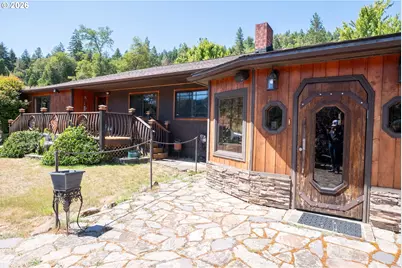 1329 Larson Rd, Roseburg, OR 97471 - Photo 14