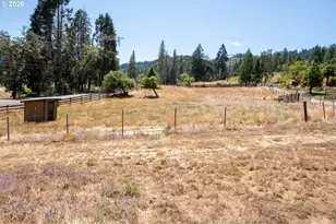 1329 Larson Rd, Roseburg, OR 97471 - Photo 10