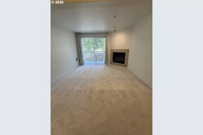 780 NW 185th Ave #204, Beaverton, OR 97006 - Photo 2