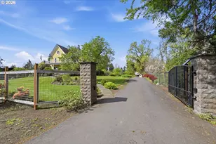 653 S River Rd, Cottage Grove, OR 97424 - Photo 2