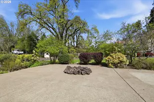 653 S River Rd, Cottage Grove, OR 97424 - Photo 38