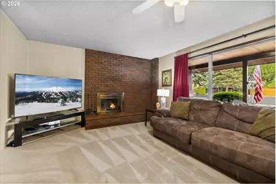 2407 NE Libby Pl, Bend, OR 97701 - Photo 2