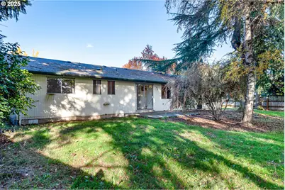 208 NW 24th St, McMinnville, OR 97128 - Photo 18