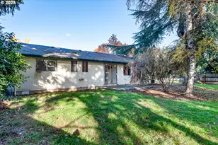 208 NW 24th St, McMinnville, OR 97128 - Photo 18