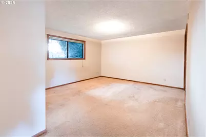 208 NW 24th St, McMinnville, OR 97128 - Photo 22