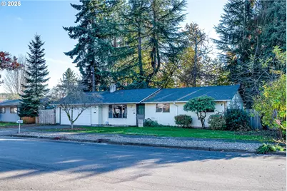 208 NW 24th St, McMinnville, OR 97128 - Photo 1