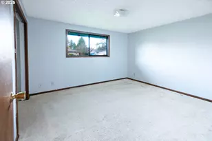 208 NW 24th St, McMinnville, OR 97128 - Photo 26