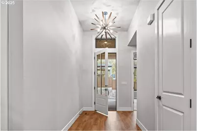 760 N V St, Washougal, WA 98671 - Photo 4