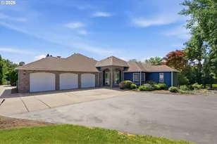 9850 NE Meadow Loop, Newberg, OR 97132 - Photo 2