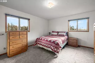 6884 S Hansen Ln, Aurora, OR 97002 - Photo 16